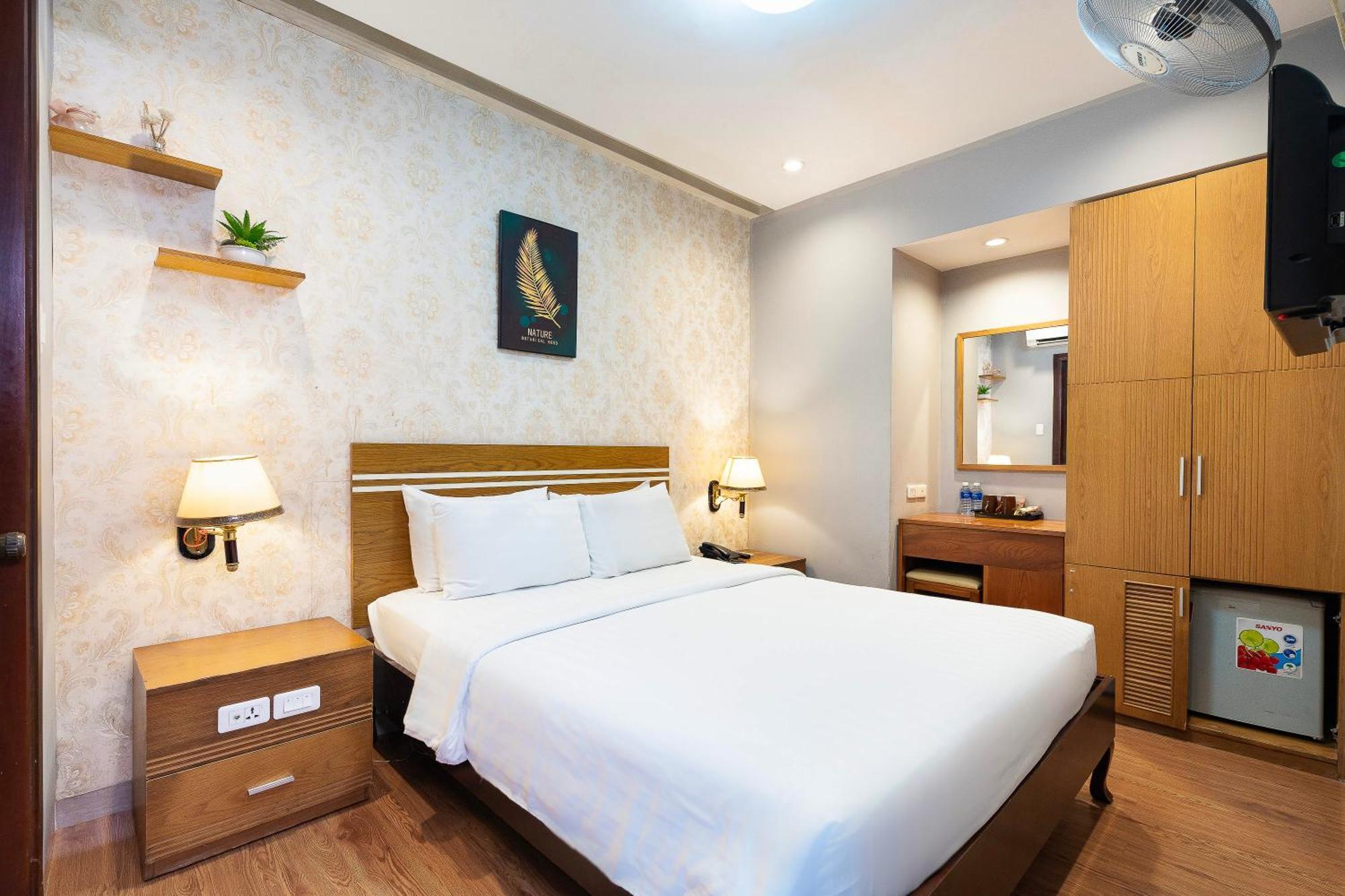 Lucky Star Hotel - Bui Vien Walking Street Ho Chi Minh City Exterior photo