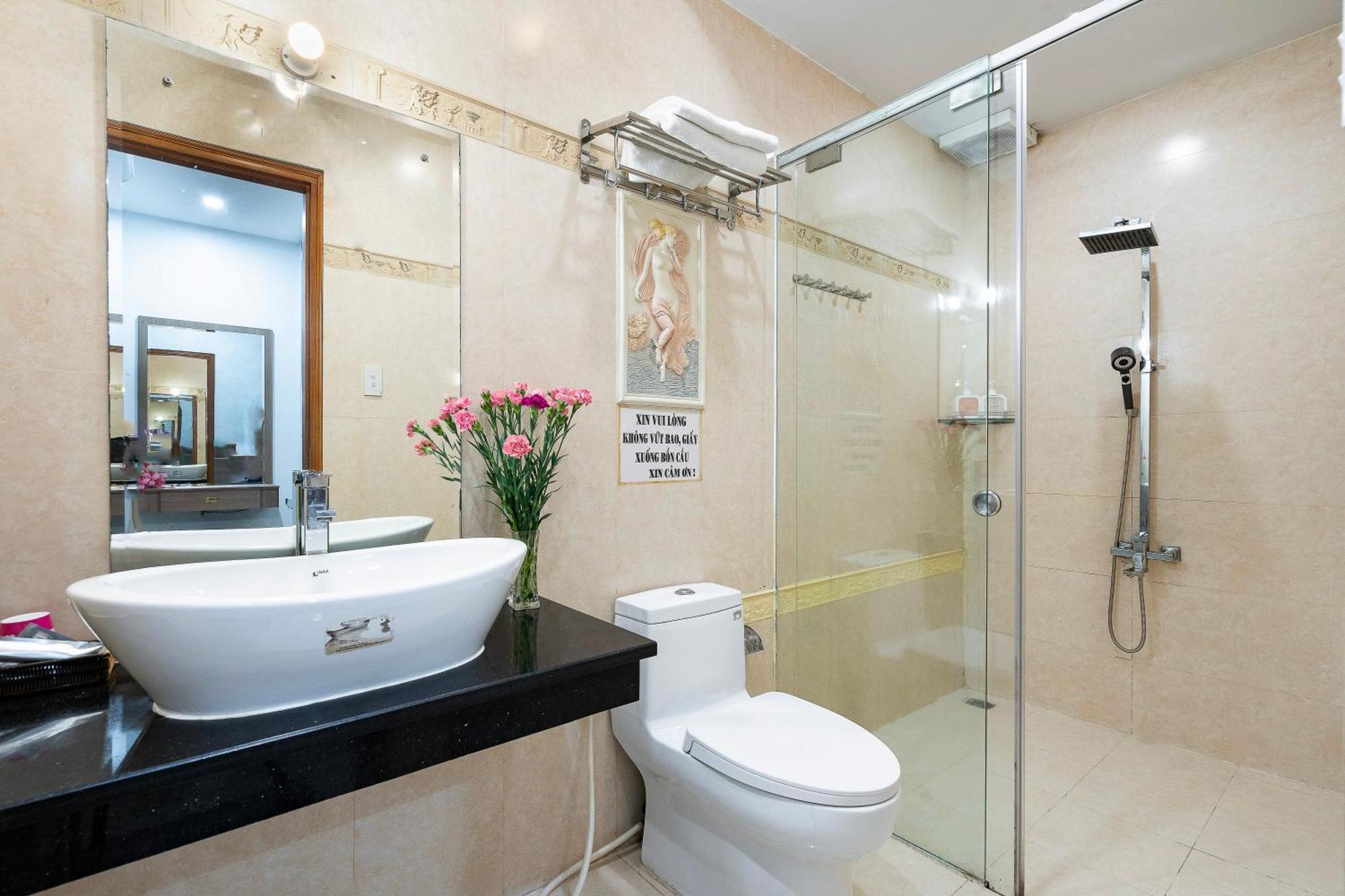 Lucky Star Hotel - Bui Vien Walking Street Ho Chi Minh City Exterior photo